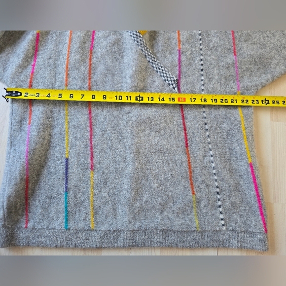 Lailas Denmark  100% Wool Sweater - Picture 5 of 6